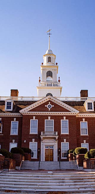 Cropped vertically centered view of the Legislative Hall building in Delaware